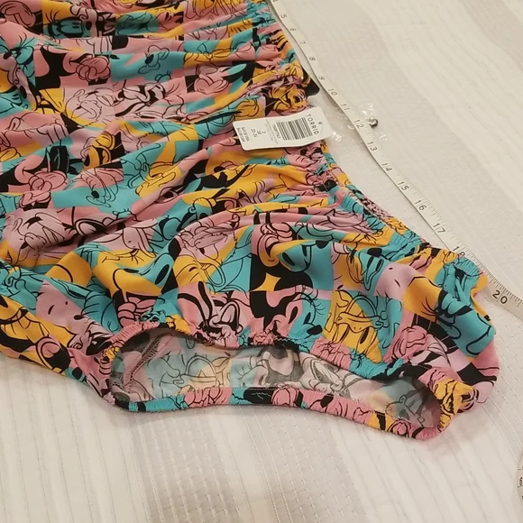 Torrid Mickey And Friends Retro Off Shoulder Short Sleeve Shirt Top, size 3 - Picture 13 of 13